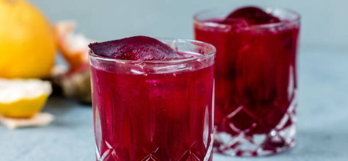 Roed saft fra roedbede