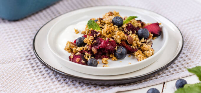Nem æbl blabaer crumble